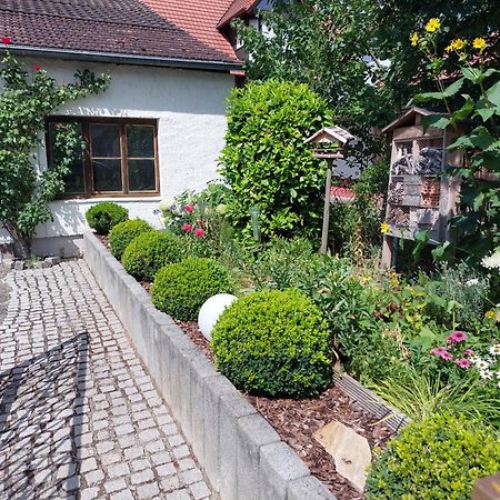 Kleines Bauernhaus Mit Nostalgischem Flair Villa Rheinhausen Exterior photo